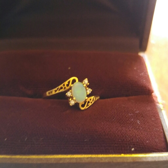 Vintage Opal ring